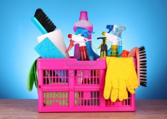 9150213-cleaning-supplies-in-basket-on-blue-background